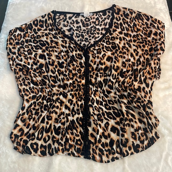 Leopard print Janette Plus Top - Picture 1 of 1